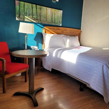 Rosthern Hotel Extérieur photo