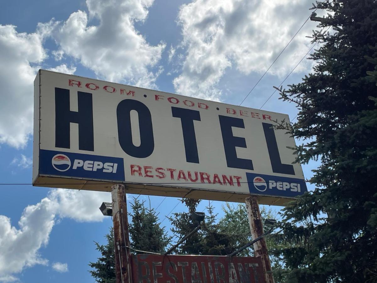 Rosthern Hotel Extérieur photo